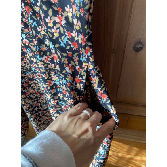 Loft | NWOT Floral Tie Sleeve Pocket Flare Dress | Size 2 - Picture 5 of 7